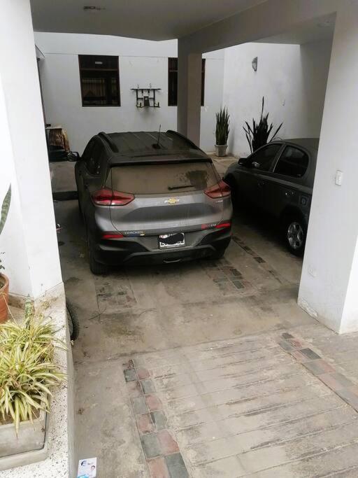 Departamento Con Cochera * Lima